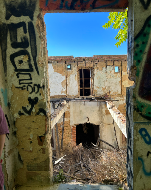 Ruins in Brazil with grafitti